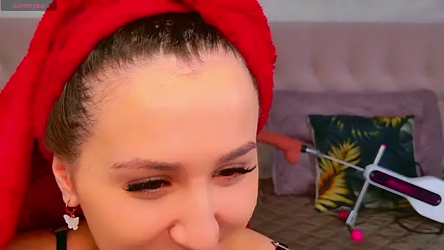 JasminUqueen online show from 02-10-26, 01:10