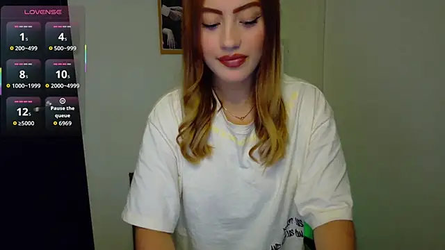 PaulaSantanaOf online show from 04-11-26, 01:21