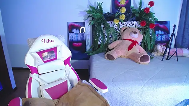 Snapshot of lika_little0 chatting on 03-09-26, 09:30 lika little0 online show from 03-09-26, 09:30