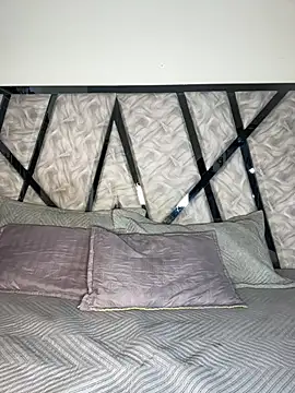 Denise wolfe21 online show from 02-25-26, 01:43