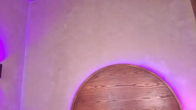 mollyjackson  online show from 04-24-26, 10:23