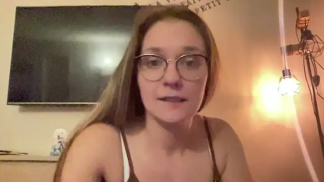 Ninafrisson online show from 02-09-26, 10:47