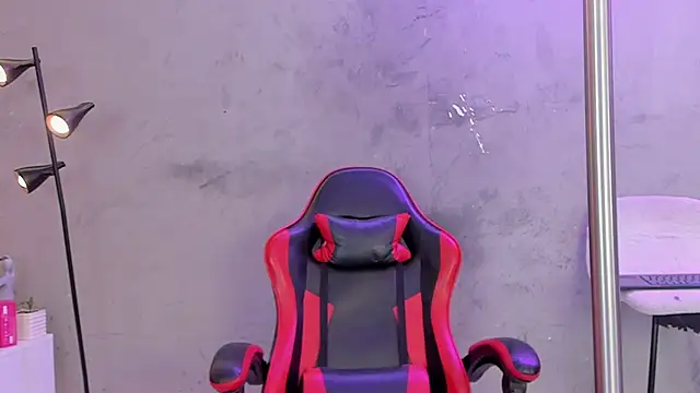 naomi  blair online show from 04-23-26, 03:41