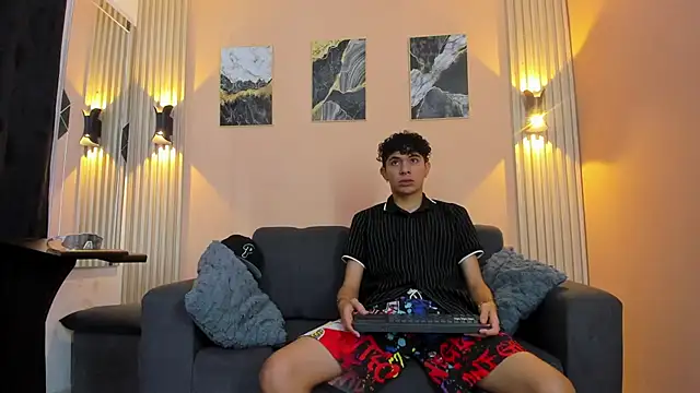 DesiresOfOlympus  online show from 04-18-26, 07:58