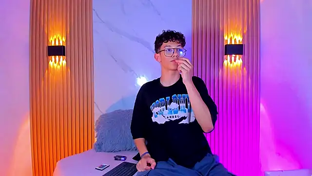 Christopher Hunter online show from 02-20-26, 07:58