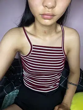 Snapshot of siting00 chatting on 02-25-26, 01:15 siting00 online show from 02-25-26, 01:15