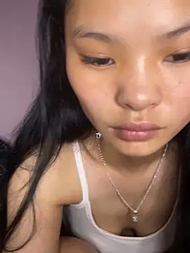 Snapshot of siting00 chatting on 03-04-26, 10:16 siting00 online show from 03-04-26, 10:16