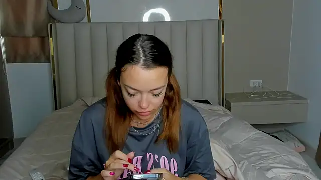 stellaa quenn online show from 04-13-26, 12:16