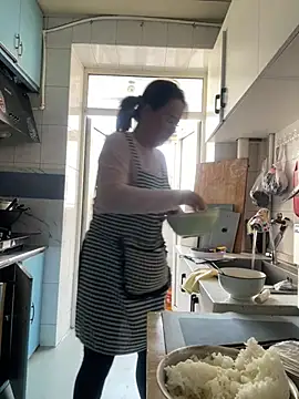 Youyou 12 online show from 03-10-26, 05:45