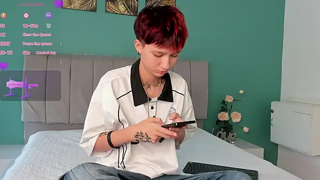 Jessi Rosse online show from 04-25-26, 08:50