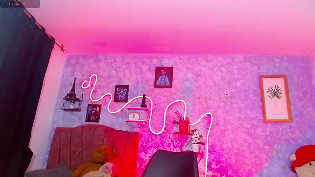 Everlin  Hot  online show from 03-02-26, 10:44