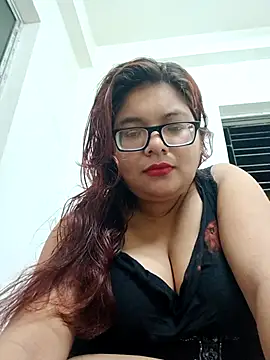 Elie Hallway online show from 04-25-26, 07:22