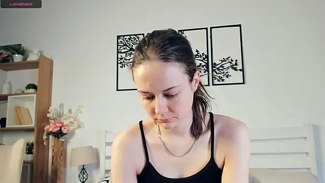 MalvinaTrafford online show from 04-23-26, 08:11