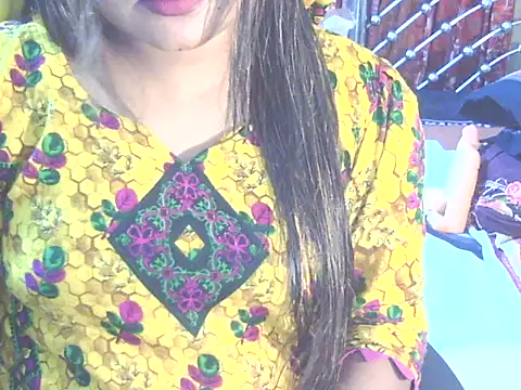 Nusrat Faria online show from 05-13-26, 12:35