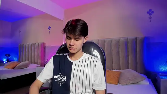 Derek Sinn online show from 04-08-26, 08:09