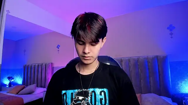 Derek Sinn online show from 04-21-26, 02:51