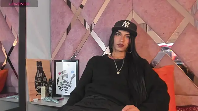 MeghanQueen   online show from 03-13-26, 06:20