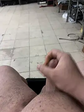 Snapshot of Can3438q chatting on 02-25-26, 09:46 Can3438q online show from 02-25-26, 09:46