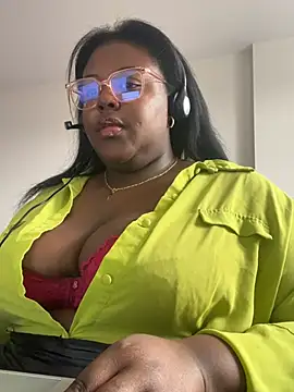 Snapshot of BouncyBBW chatting on 04-13-26, 11:37 BouncyBBW online show from 04-13-26, 11:37