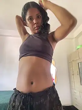 LIA PARKERR online show from 05-22-26, 06:46