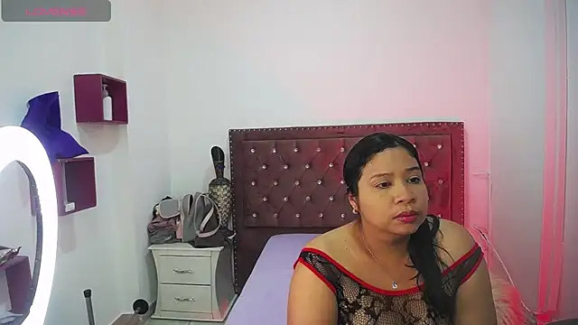 miafuegolatino online show from 04-15-26, 03:13