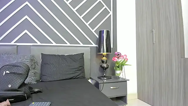 Jessica Boyer online show from 04-24-26, 10:12