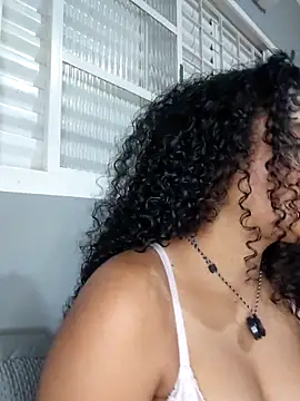 Snapshot of pandinhagamer chatting on 02-05-26, 11:42 pandinhagamer online show from 02-05-26, 11:42