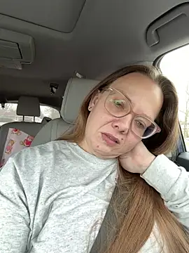 lickablelynn87 online show from 02-24-26, 03:21