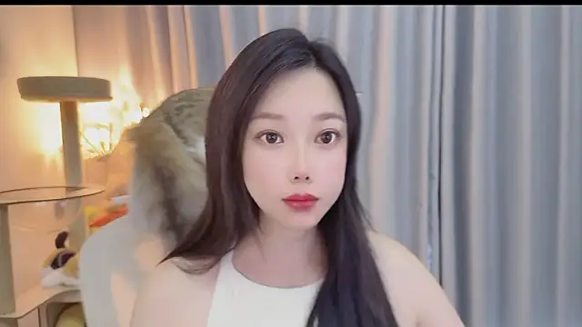 Snapshot of Yumi_yuni chatting on 06-04-26, 01:00 Yumi yuni online show from 06-04-26, 01:00