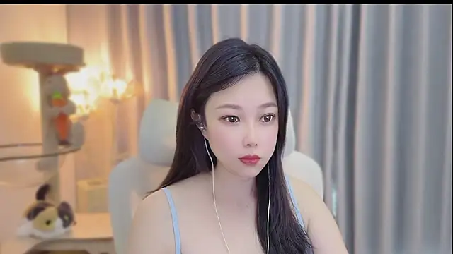 Snapshot of Yumi_yuni chatting on 06-09-26, 01:50 Yumi yuni online show from 06-09-26, 01:50