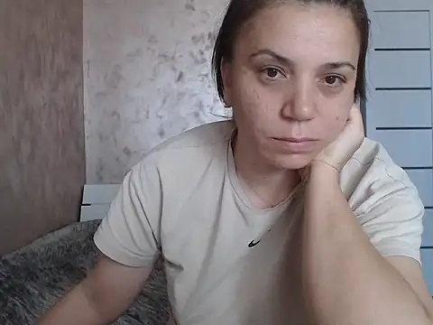 LorraGrey online show from 05-13-26, 01:41