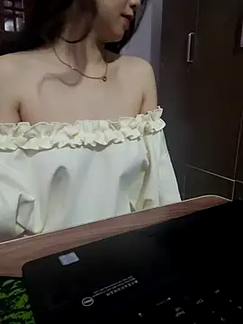 NinaKey online show from 04-14-26, 08:09