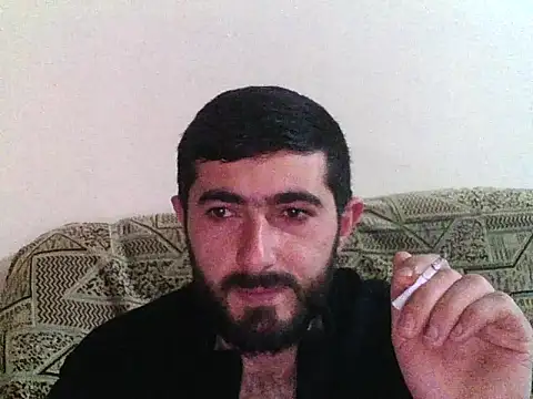 Snapshot of vgrr45534a chatting on 03-09-26, 03:21 vgrr45534a online show from 03-09-26, 03:21