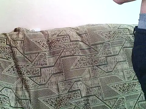 Snapshot of vgrr45534a chatting on 03-10-26, 06:18 vgrr45534a online show from 03-10-26, 06:18