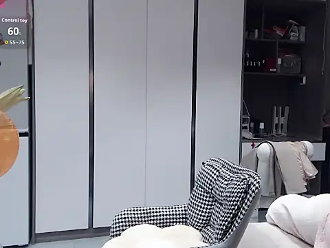 Tsuki-y online show from 03-03-26, 12:22