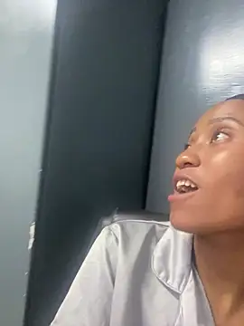 Amari 26 online show from 02-11-26, 03:00