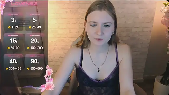 Caroline Desire  online show from 04-20-26, 10:29