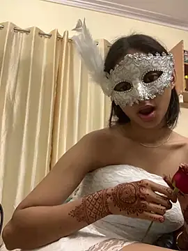 HEENA-STRIP online show from 02-16-26, 10:22