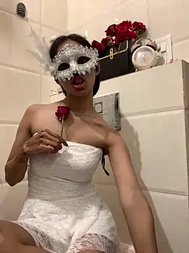 HEENA-STRIP online show from 02-16-26, 10:28