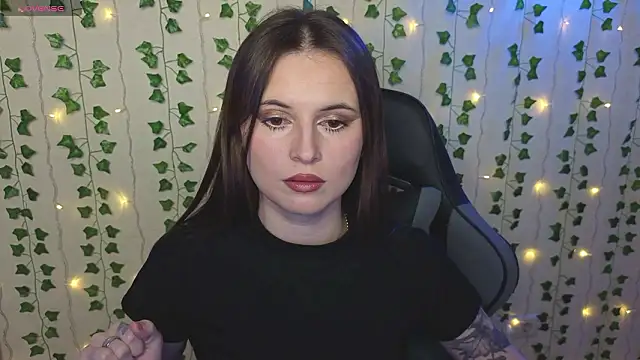 AliceIMonta online show from 02-14-26, 03:53