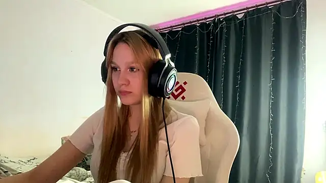 axin burnell online show from 04-18-26, 07:07