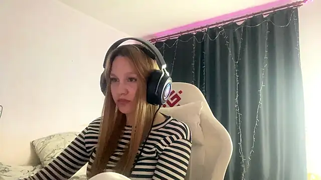 axin burnell online show from 05-01-26, 06:34