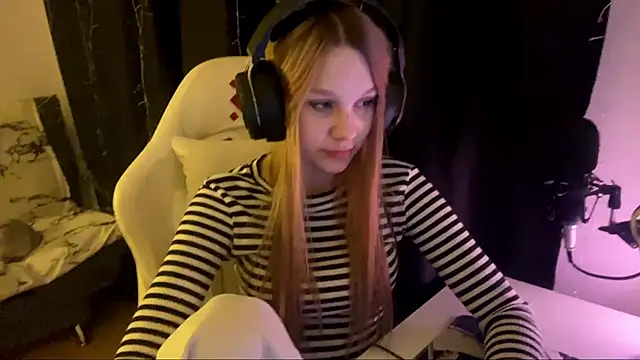 axin burnell online show from 05-03-26, 06:47