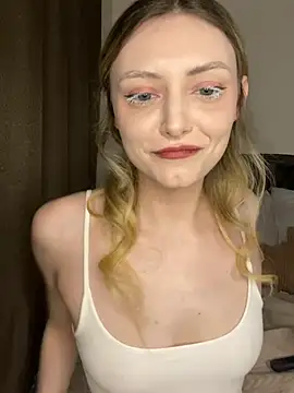 Leecey online show from 03-08-26, 02:04