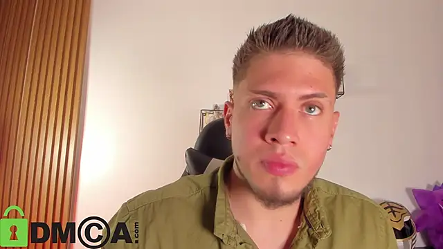 SebastianMaximoff  online show from 04-01-26, 09:45