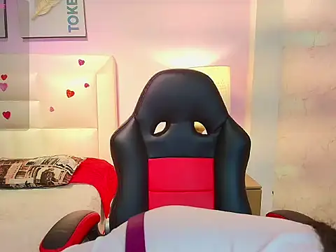 AmyTorres  online show from 02-20-26, 07:58