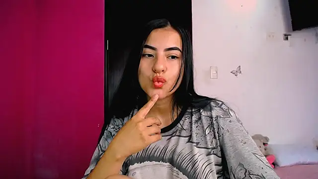 Snapshot of charlotte_petit_ chatting on 02-24-26, 05:00 charlotte petit online show from 02-24-26, 05:00