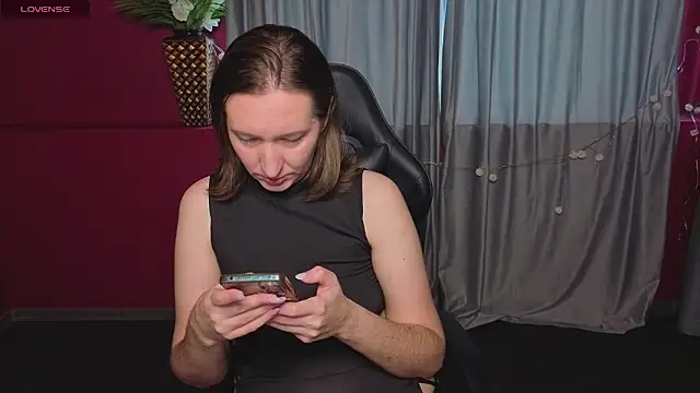 Snapshot of SelestiaSnata chatting on 05-07-26, 01:44 SelestiaSnata online show from 05-07-26, 01:44