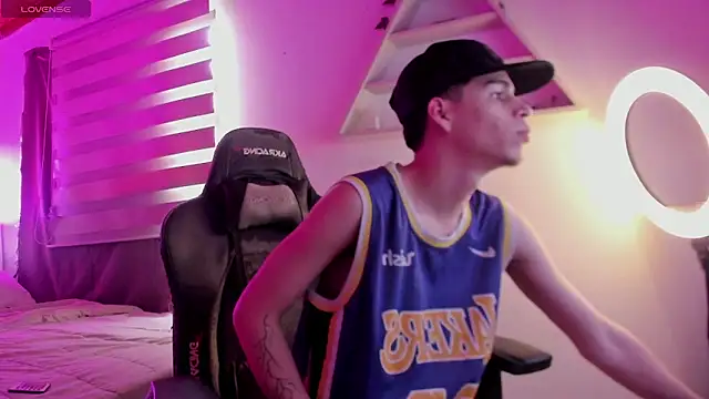 juan posada online show from 02-21-26, 03:02