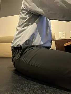 yuuuuusuke00 online show from 03-10-26, 12:37